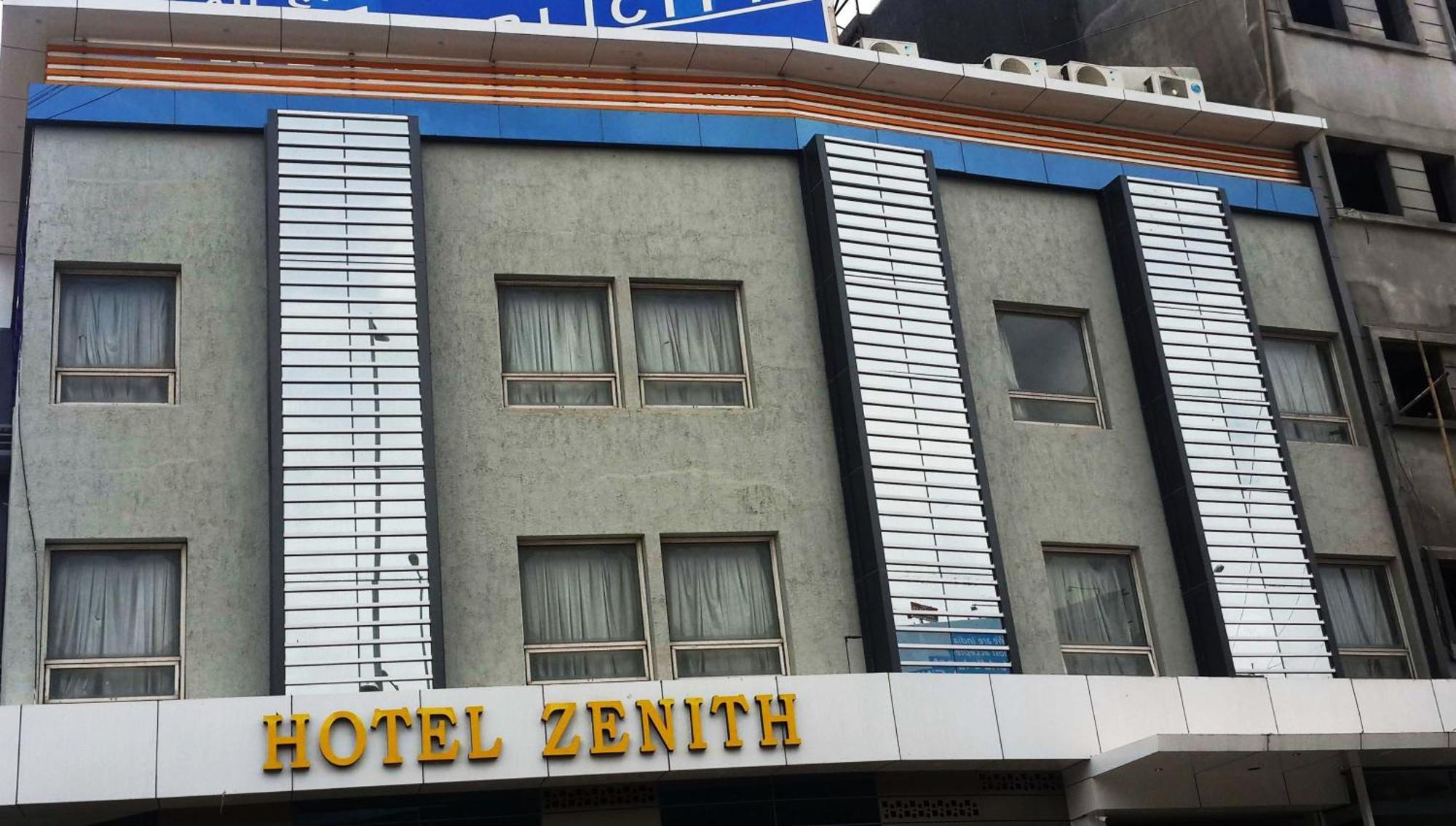 Hotel Zenith Surate Extérieur photo