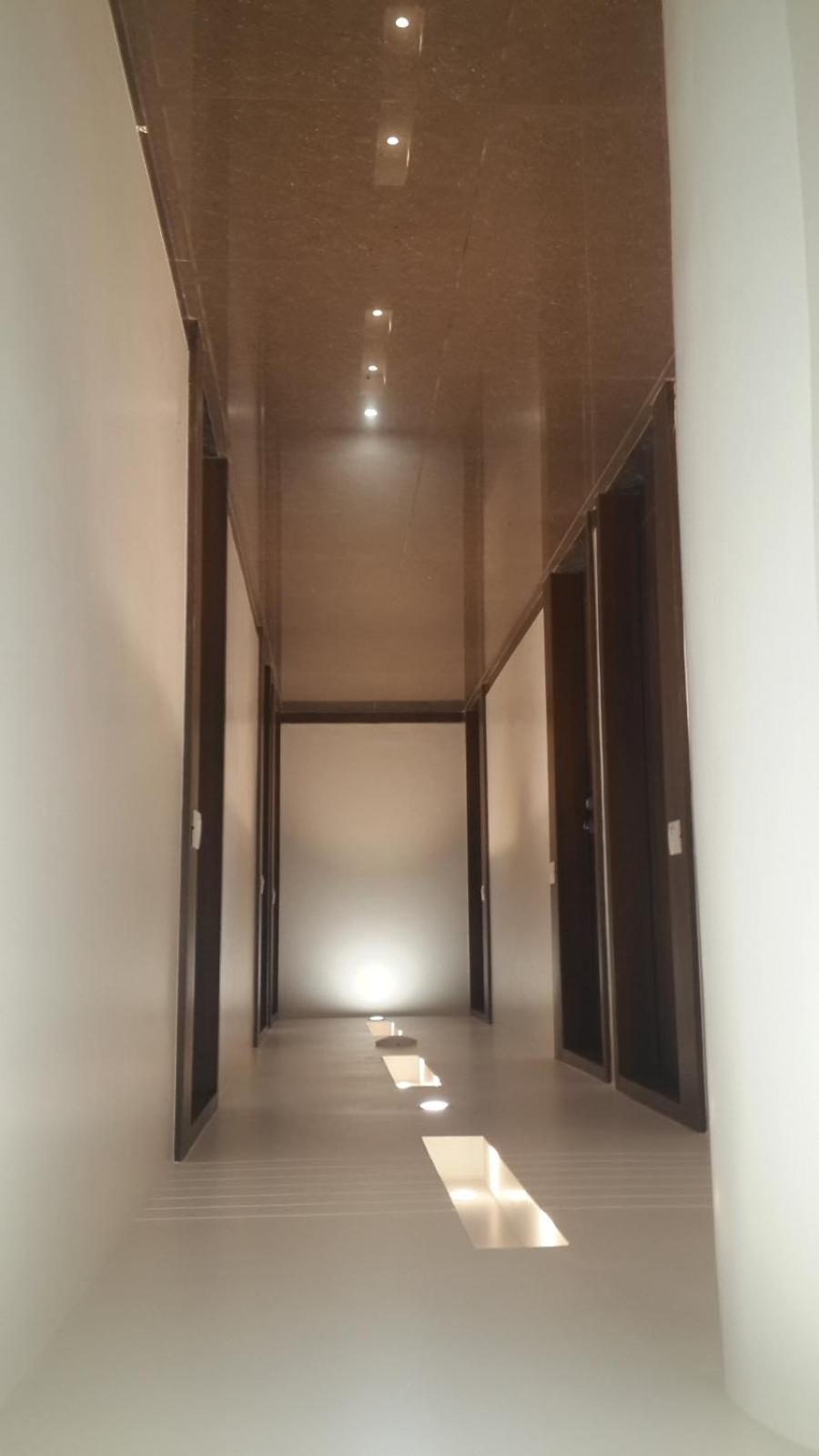 Hotel Zenith Surate Extérieur photo