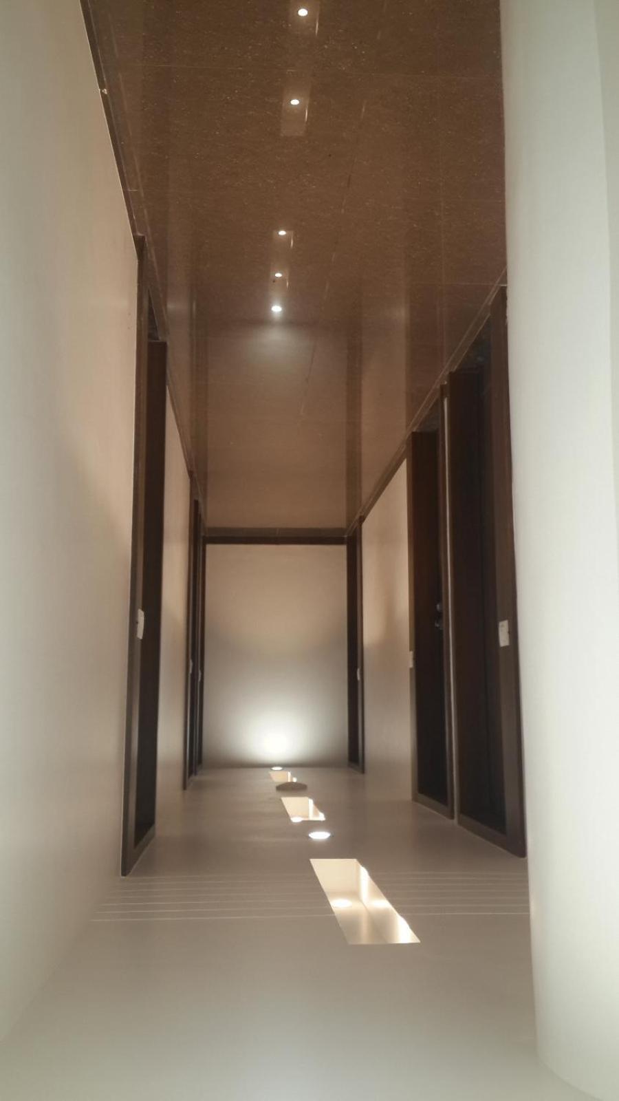 Hotel Zenith Surate Extérieur photo