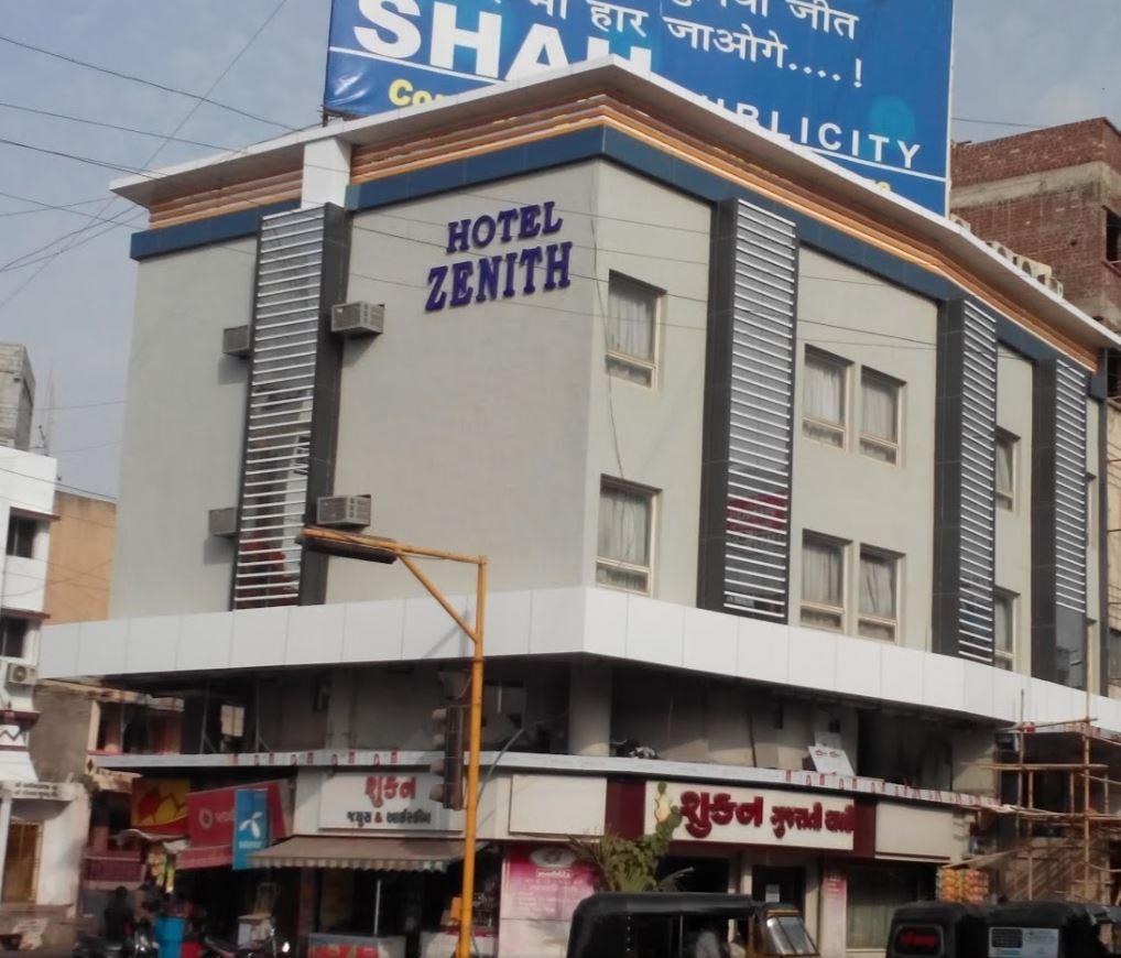 Hotel Zenith Surate Extérieur photo